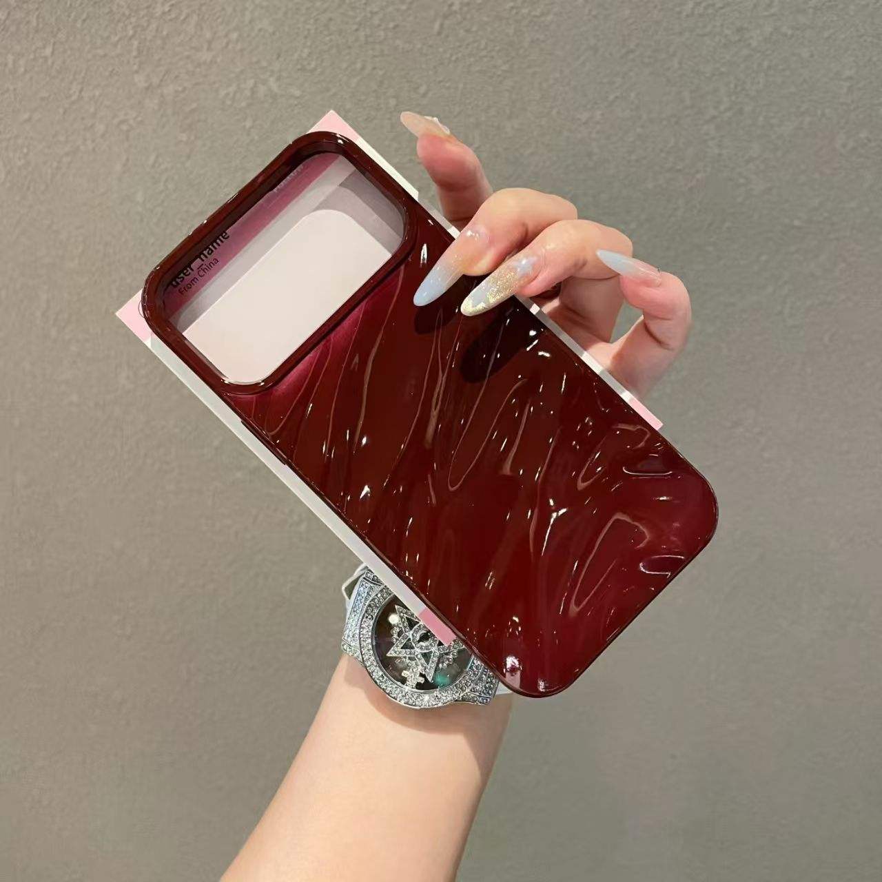 Cherry Wine Aesthetic Wavy Designer Silicon Shimmery Case for iPhone