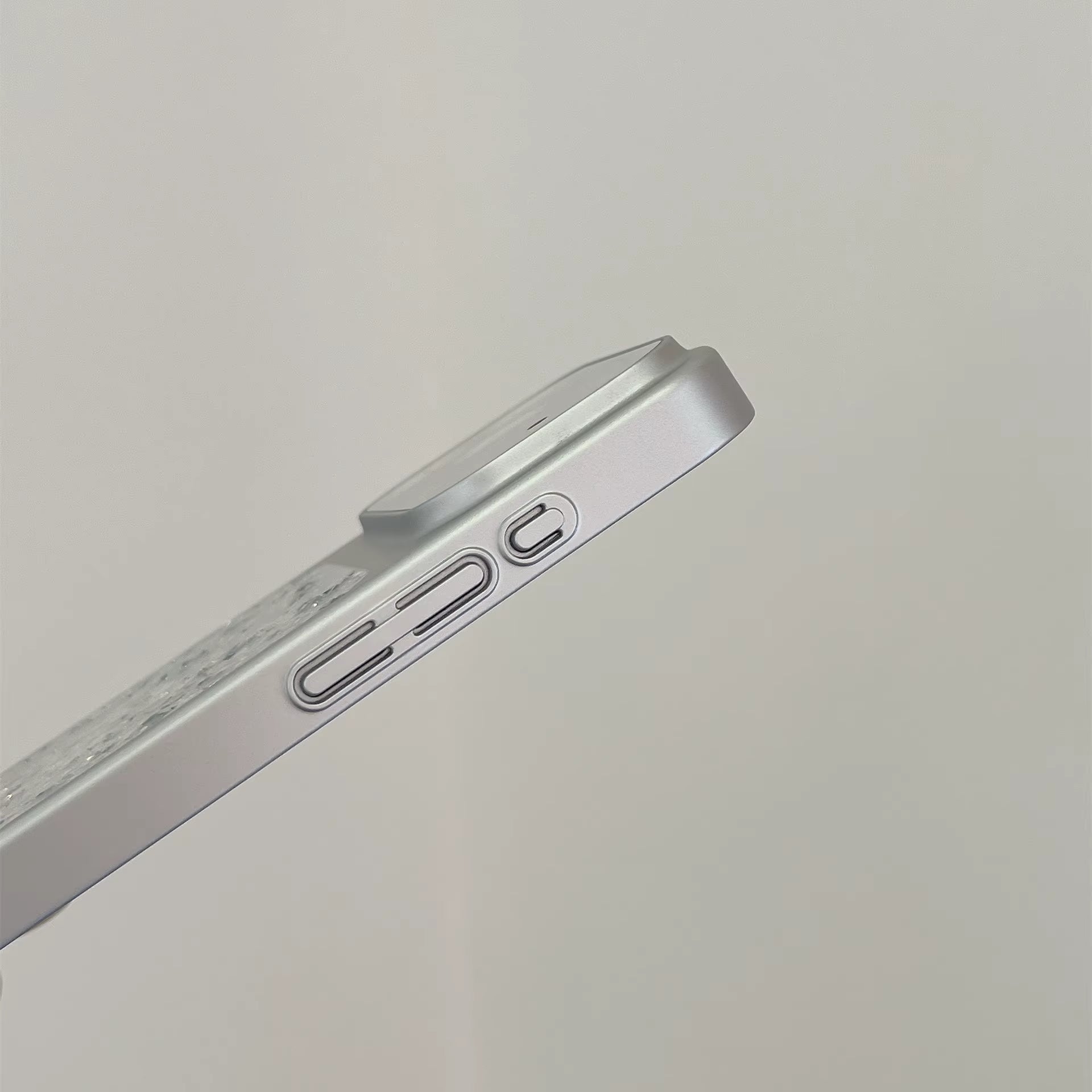 Diamond Crush Bling Case – Mirror Finish Edition for iPhone