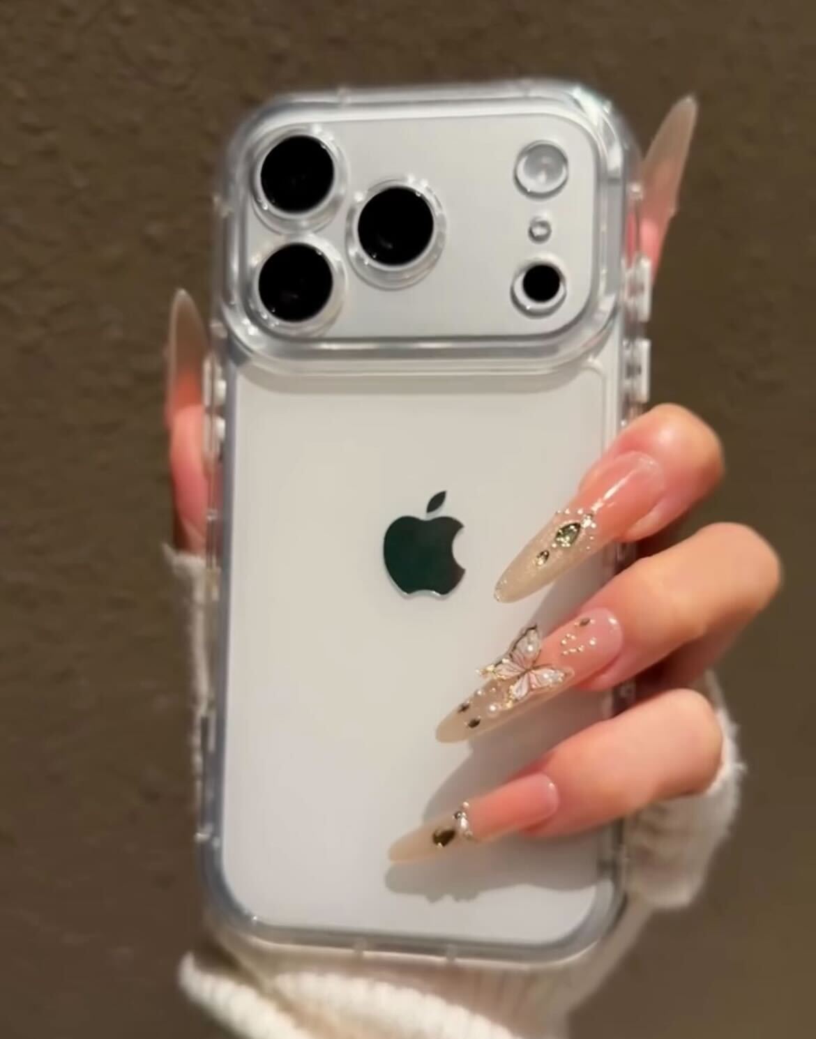 White Aesthetic Transparent Case for iPhone